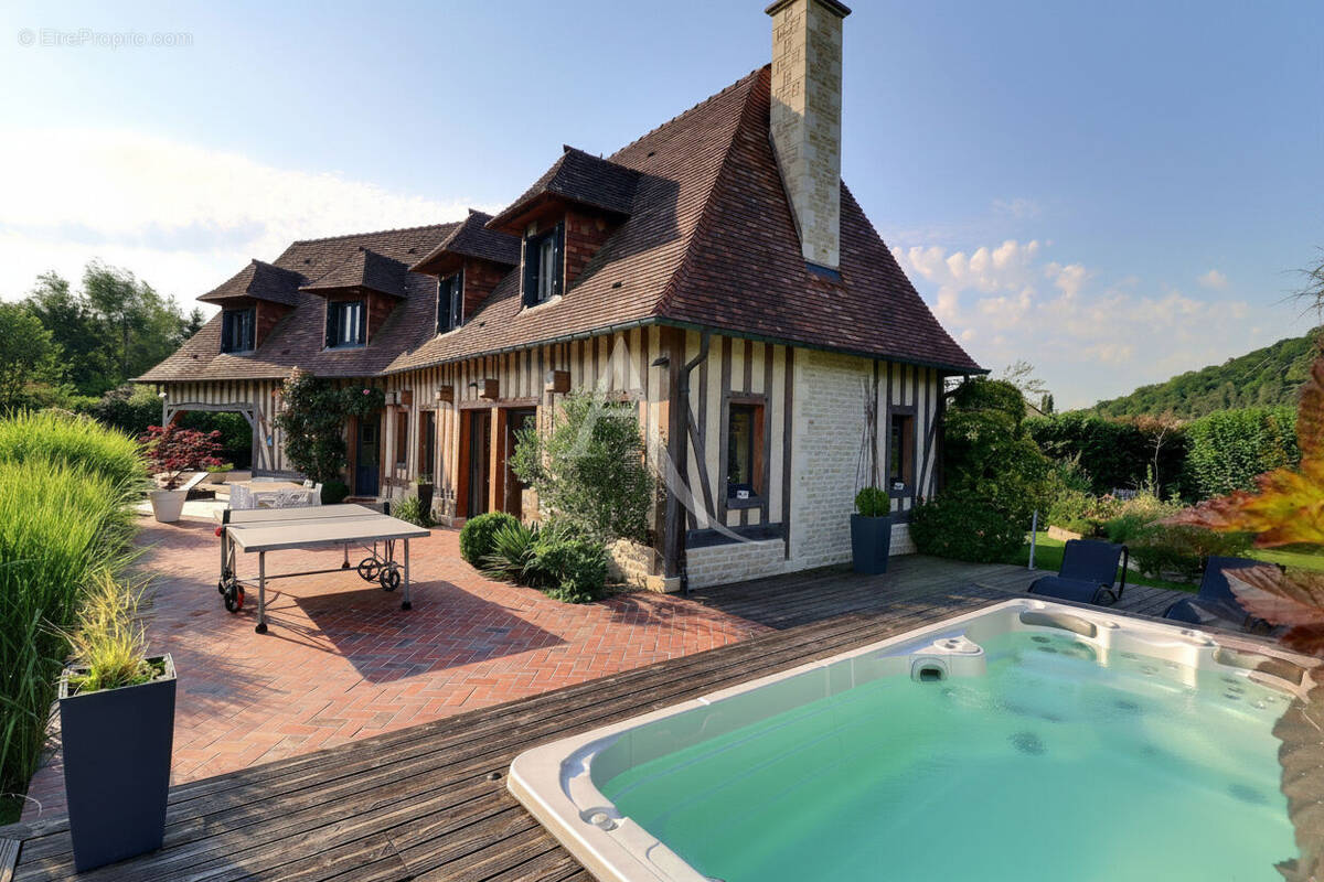 Maison à BROSVILLE