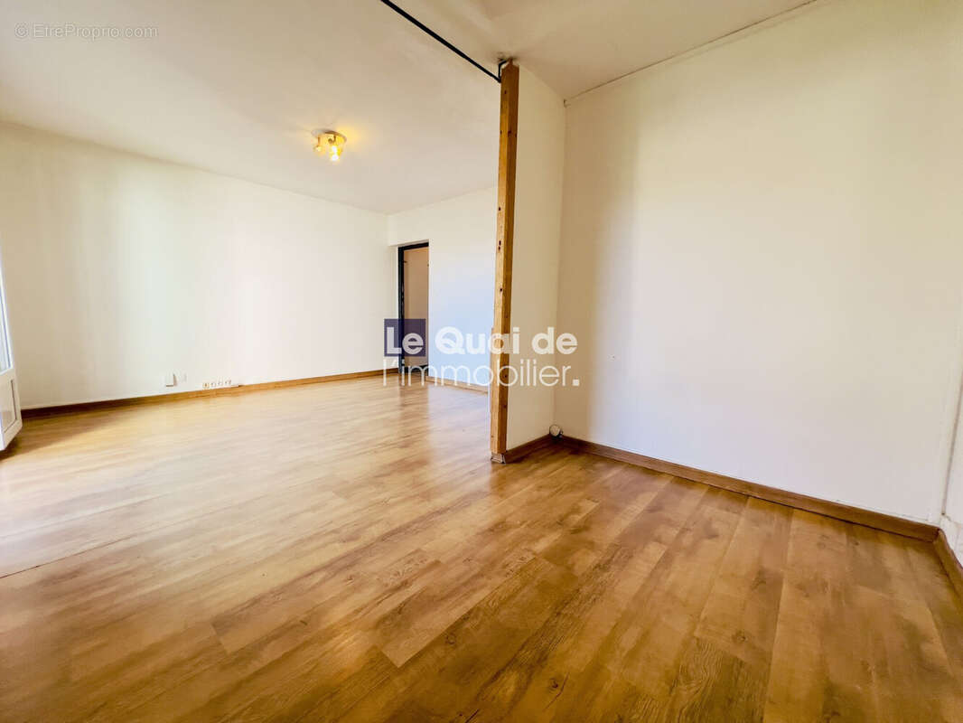 Appartement à GIERES