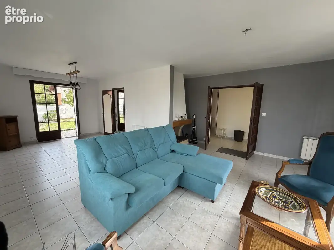 Maison avec sous-sol total pouvant permettre deux logements - photo 10