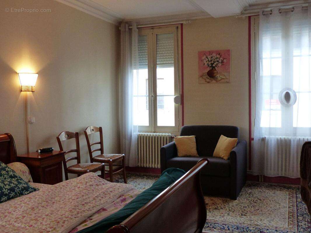 Maison à CHATEAU-RENARD