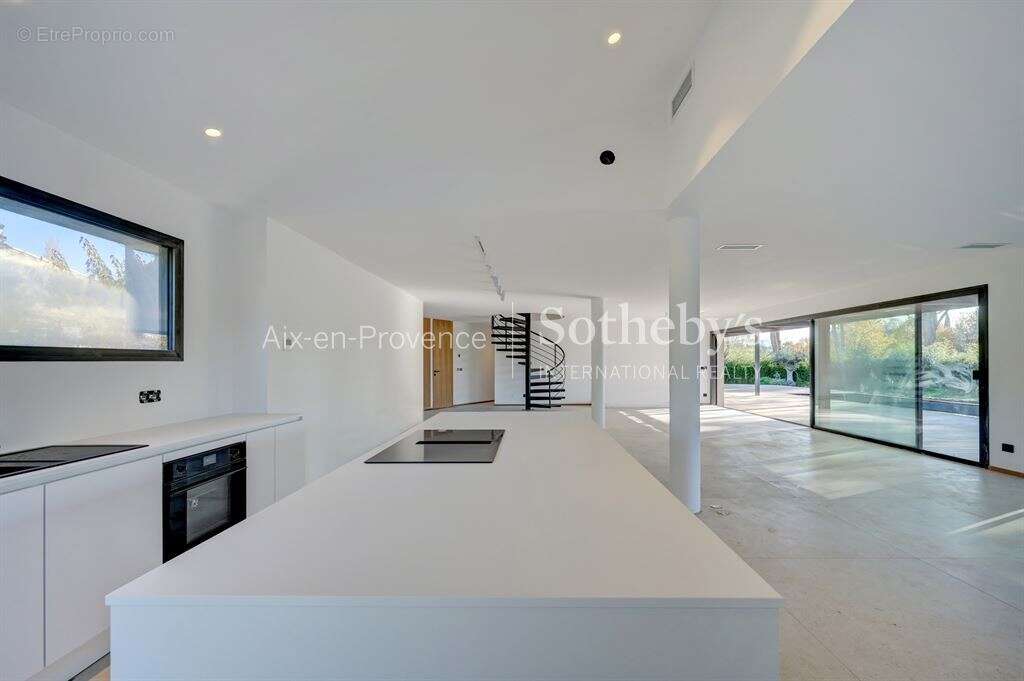 Maison à AIX-EN-PROVENCE