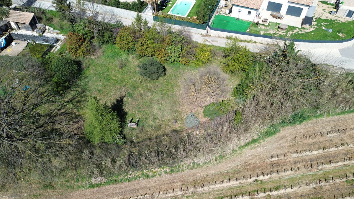 Terrain à PUILACHER