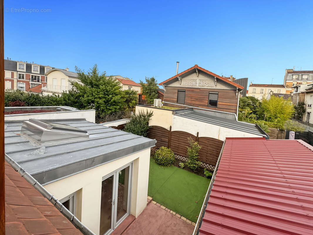 COURBEVOIE 92, Rue Hoche - Maison familiale avec jardins de 111m2 habitables + plus de 52m2 d'annexes (garage - photo 25
