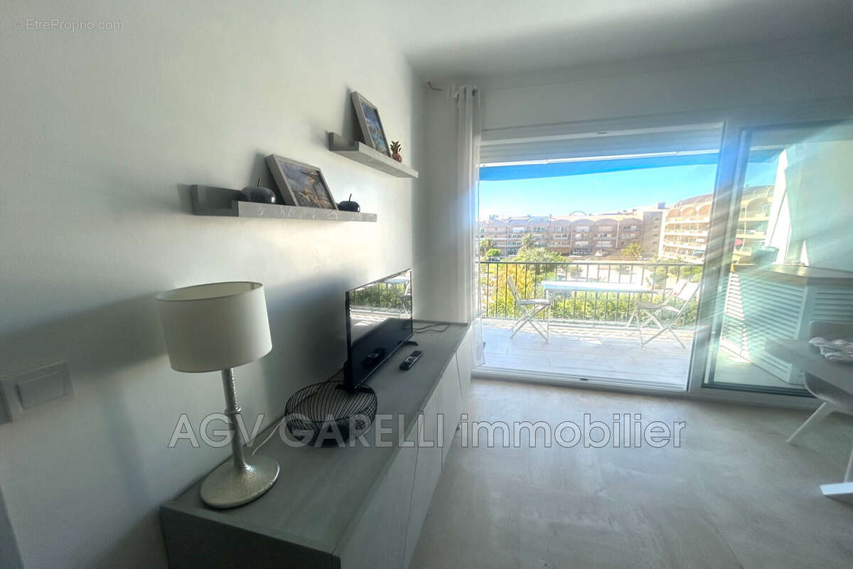 Appartement à HYERES