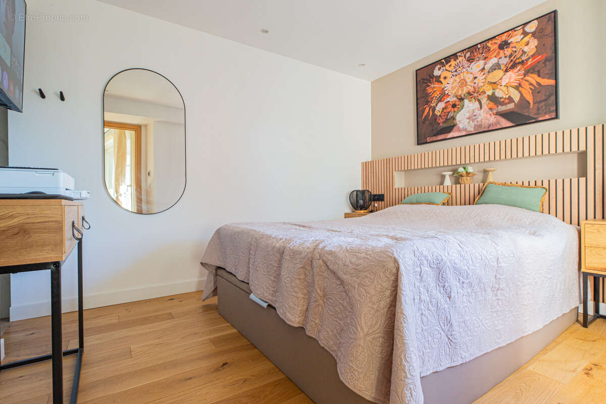 Appartement à MANDELIEU-LA-NAPOULE