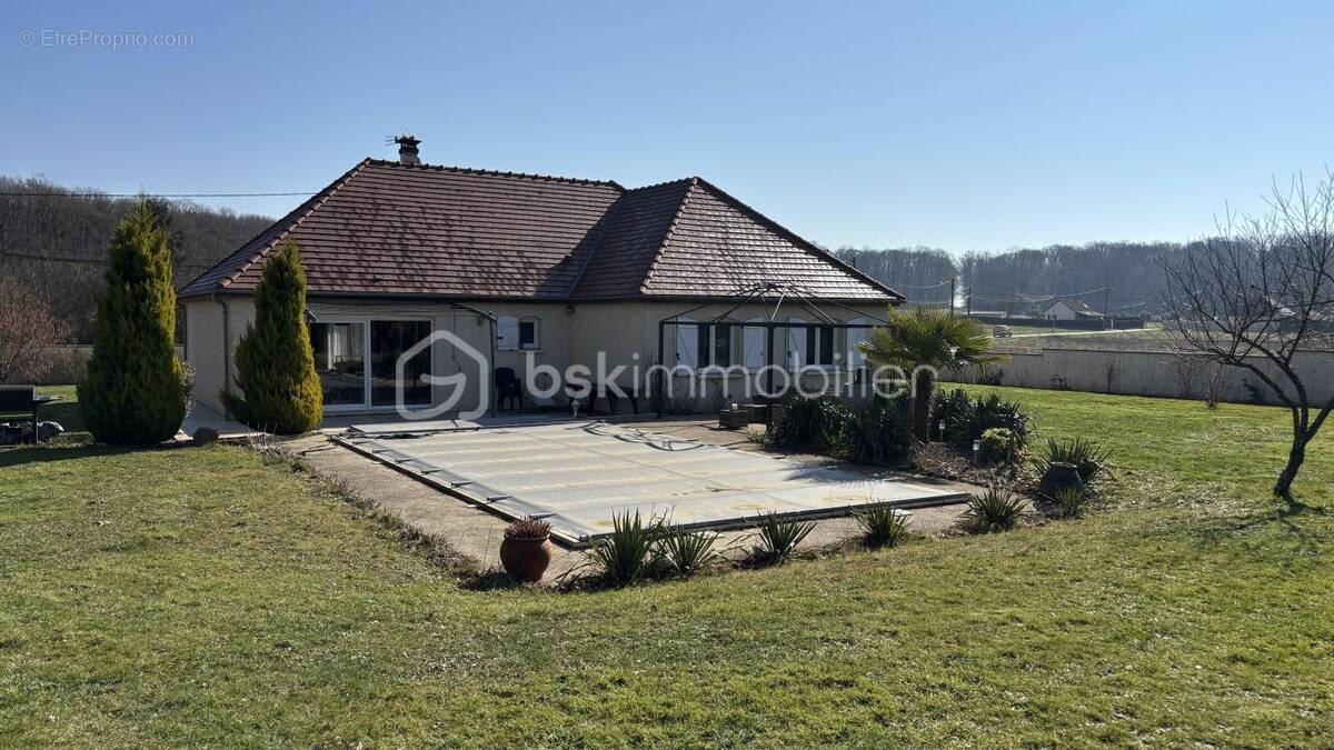 Maison à SAINT-SEROTIN