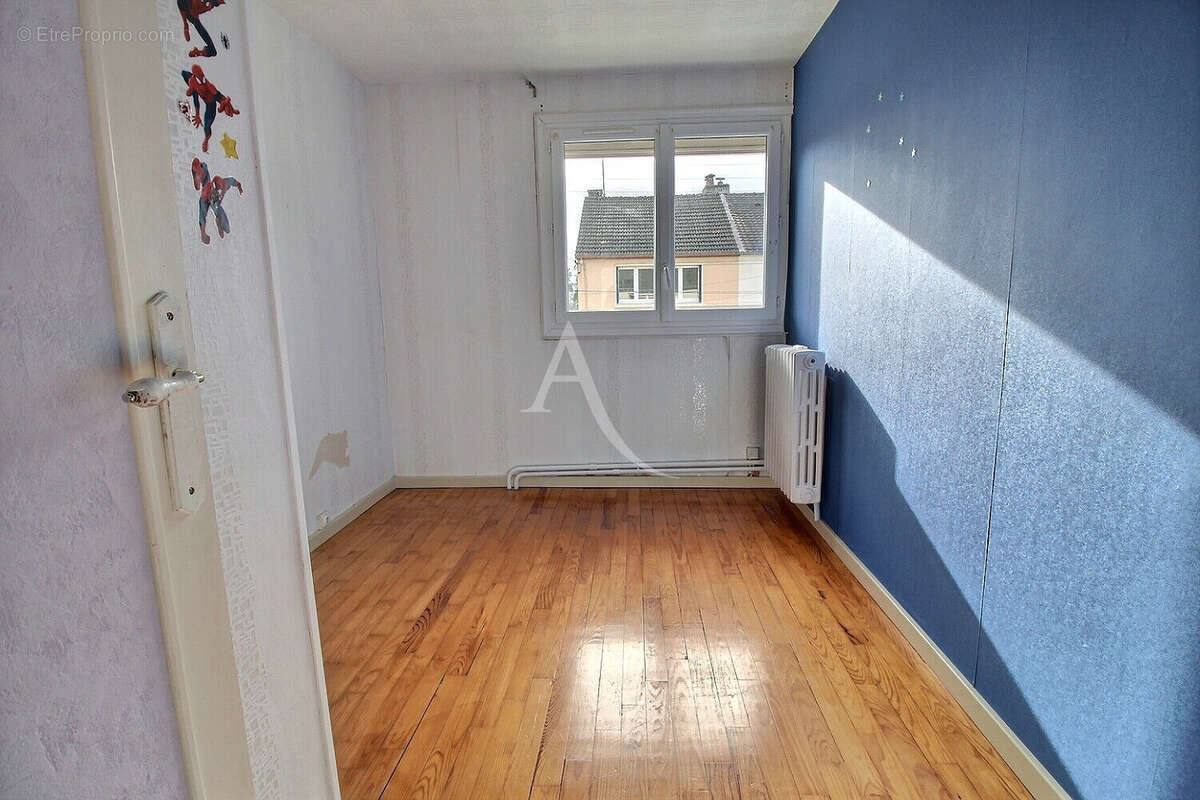 Maison à SAINT-ETIENNE-DU-ROUVRAY