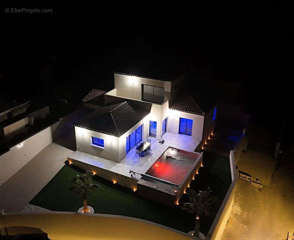 Villa contemporaine 5 pièces 150m²  Piscine chauffée - Garage - Vue panoramique - photo 13