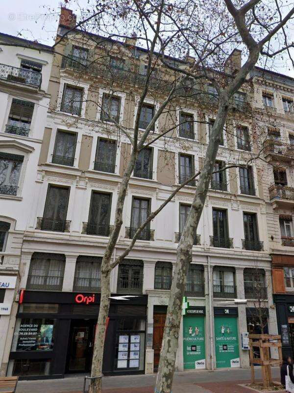 RARE Lyon 4 - Immeuble de rapport Bd Croix Rousse - photo 2