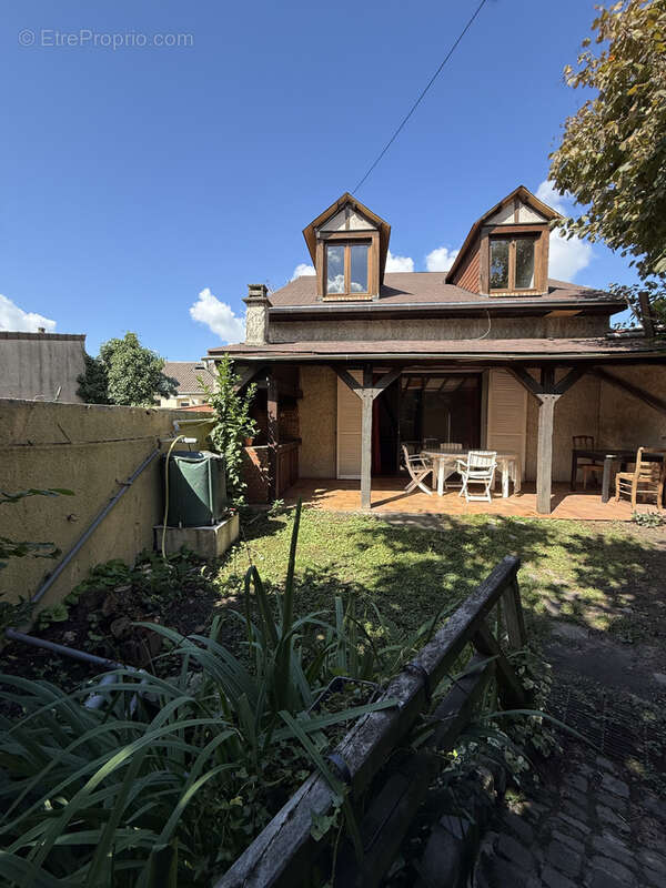 Maison à LE BLANC-MESNIL