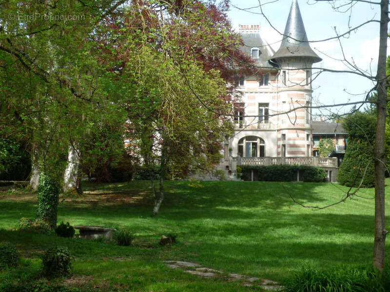 Maison à JAULGONNE