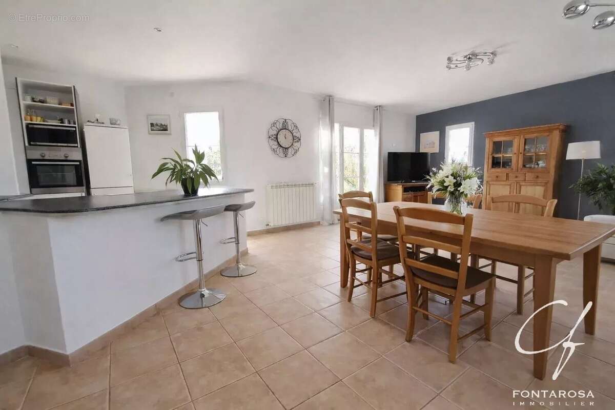 Maison à FREJUS