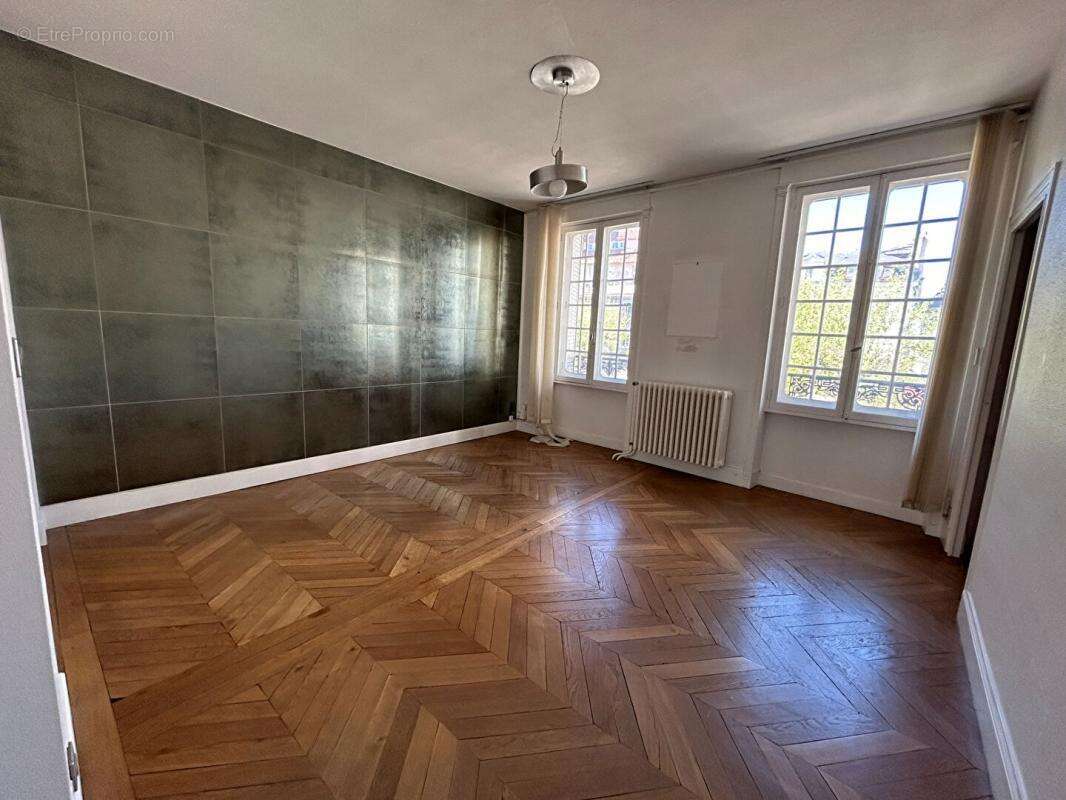 Appartement Clermont Ferrand 8 pièces 305 m2 - photo 4