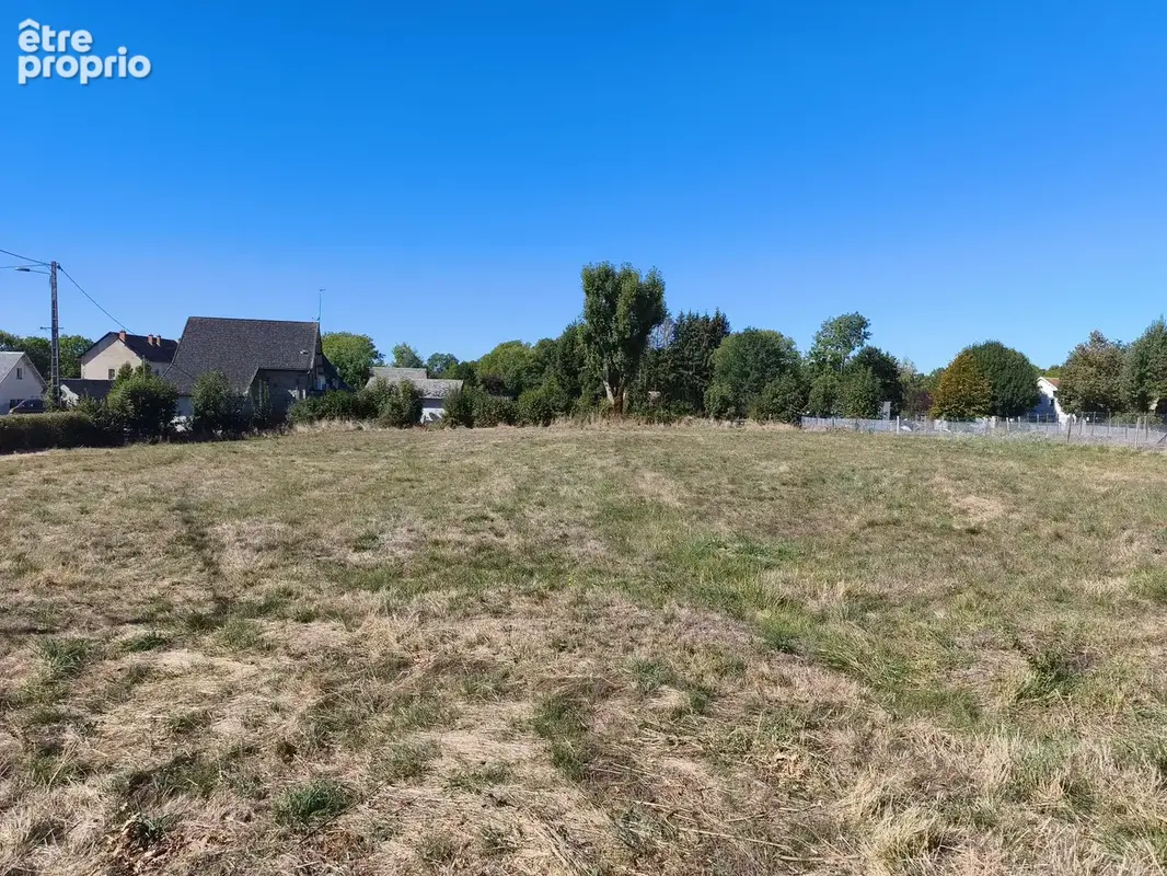 Beau terrain plat constructible de 1.956 m2 proche Sancy - photo 4