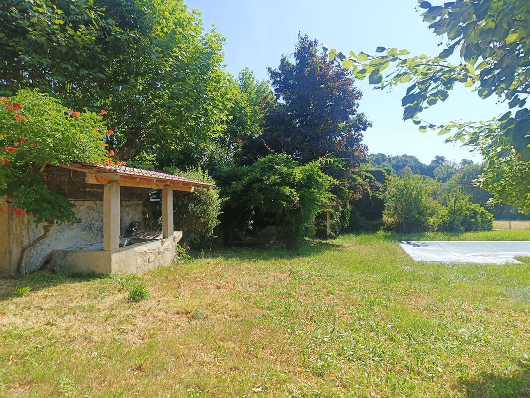 PRIMARETTE belle Bâtisse 280m2 avec terrain attenant de 2 hectares - photo 8