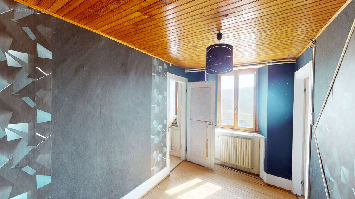 Maison à CHARMAUVILLERS