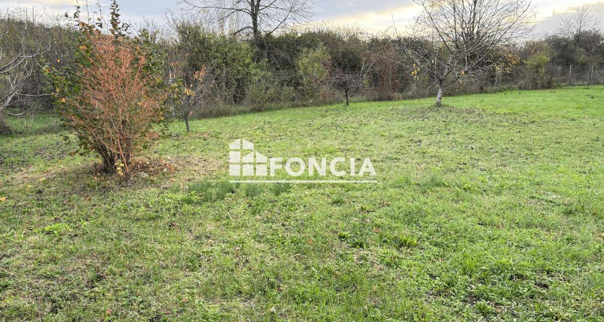 Terrain à JOUE-LES-TOURS