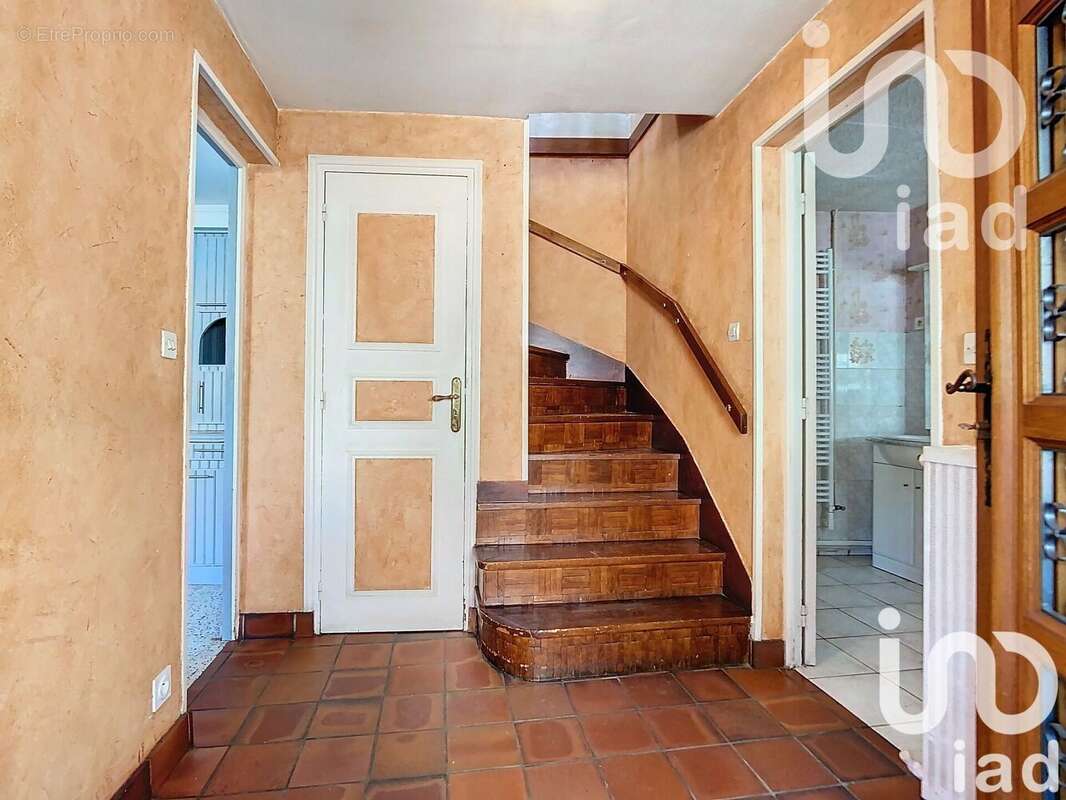 Photo 3 - Maison à MAILLY-LE-CHATEAU