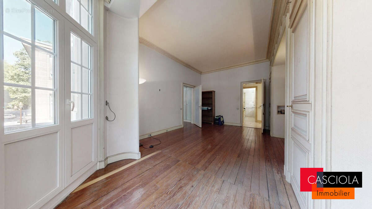 Appartement 163 m² à Metz  - photo 8