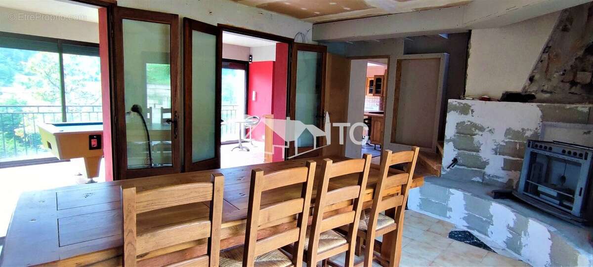 Maison à SAINT-PAUL-LE-JEUNE