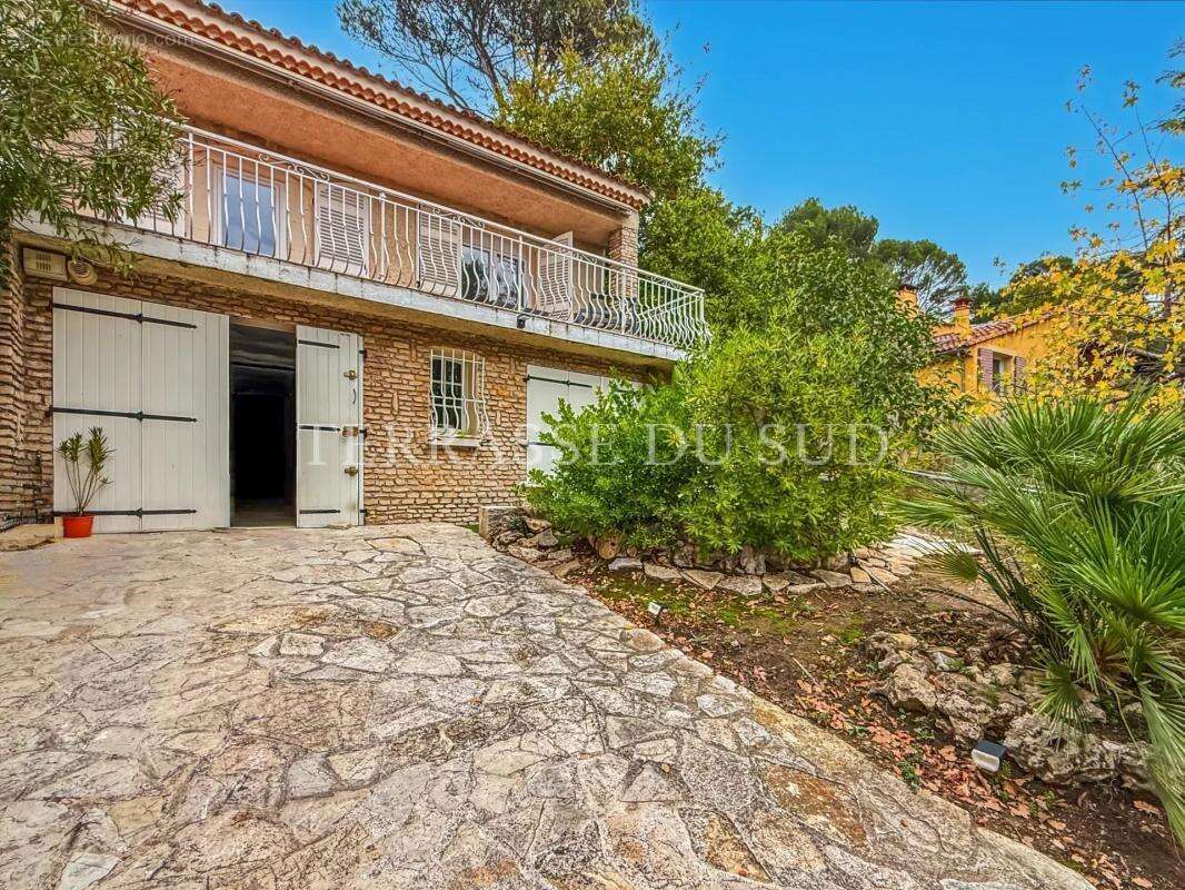 Maison à BOUC-BEL-AIR