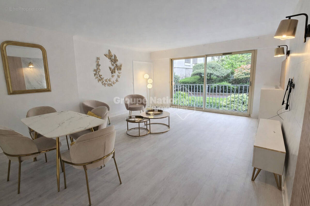 Appartement à VERSAILLES