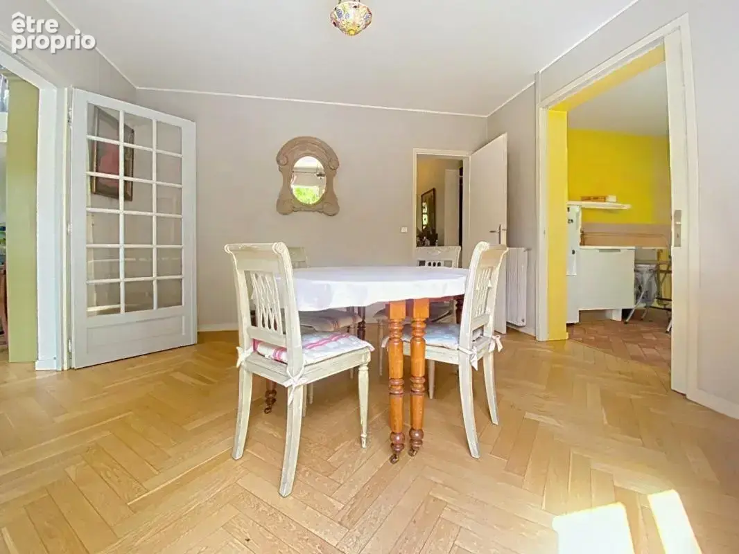 Belle maison de 4 ch sur magnifique jardin dans un quartier résidentiel d'Eysines, intra rocade 210 m2 - photo 8