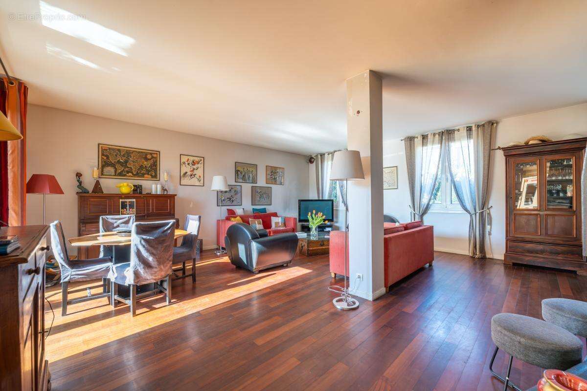 Maison à NANTERRE