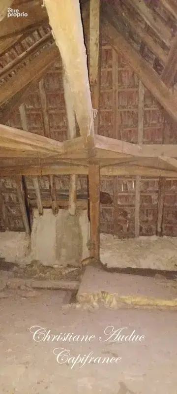 Immeuble de 168 m² entre Cluny et Charolles à Saint Bonnet de Joux - photo 8