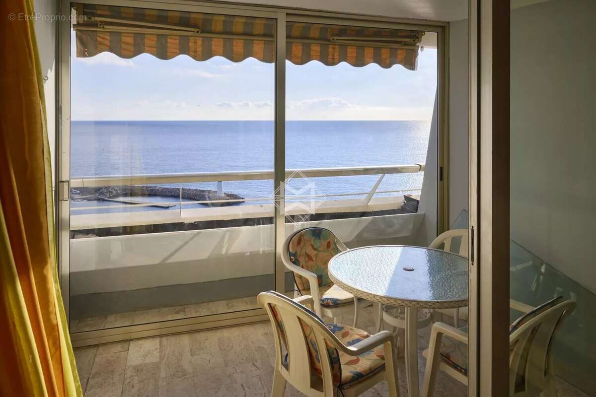 Appartement à VILLENEUVE-LOUBET