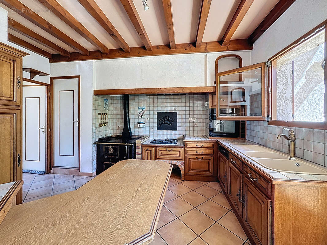 Maison à SAINT-ROMAIN-DE-JALIONAS