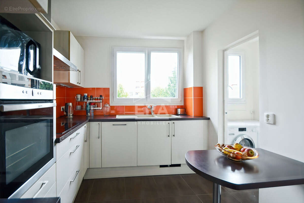 Appartement à ISSY-LES-MOULINEAUX