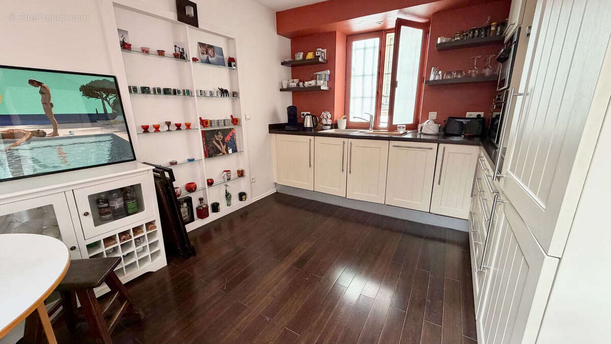 Appartement à PARIS-2E