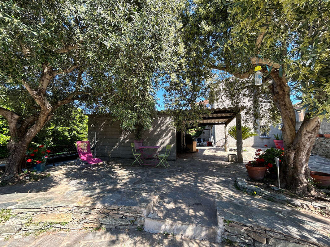 Maison à CAMPILE