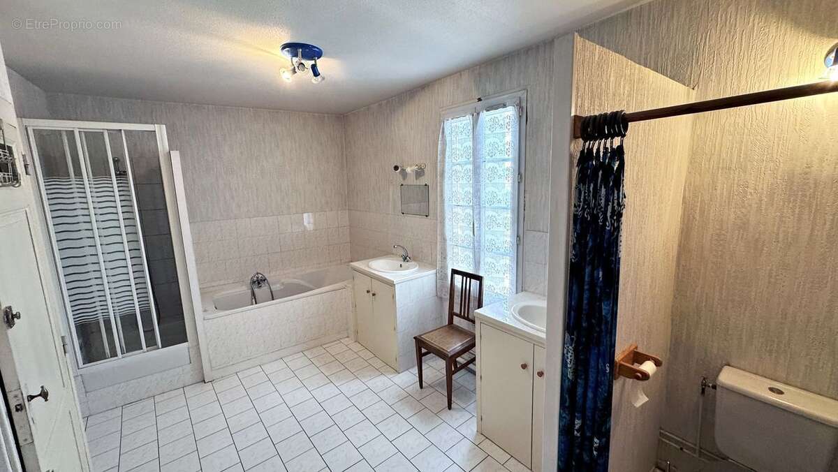 maison de ville à castillon la bataille - photo 8