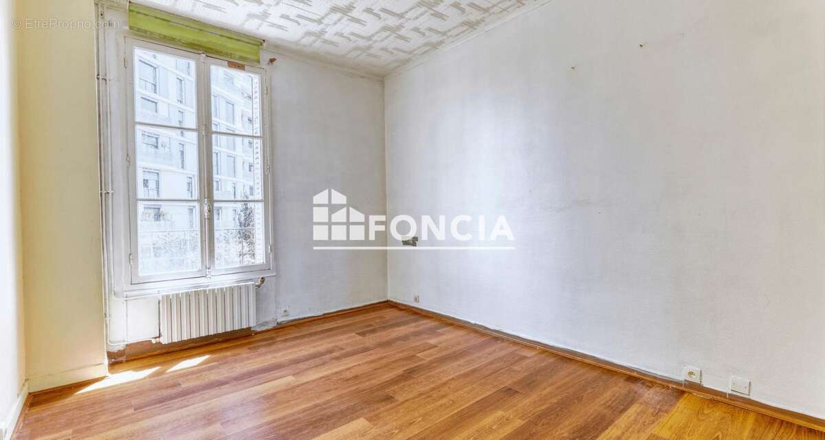 Appartement à ISSY-LES-MOULINEAUX