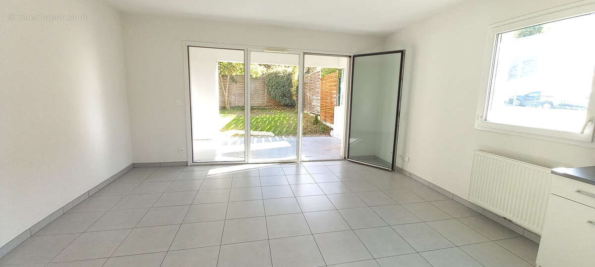 Appartement à AMBARES-ET-LAGRAVE