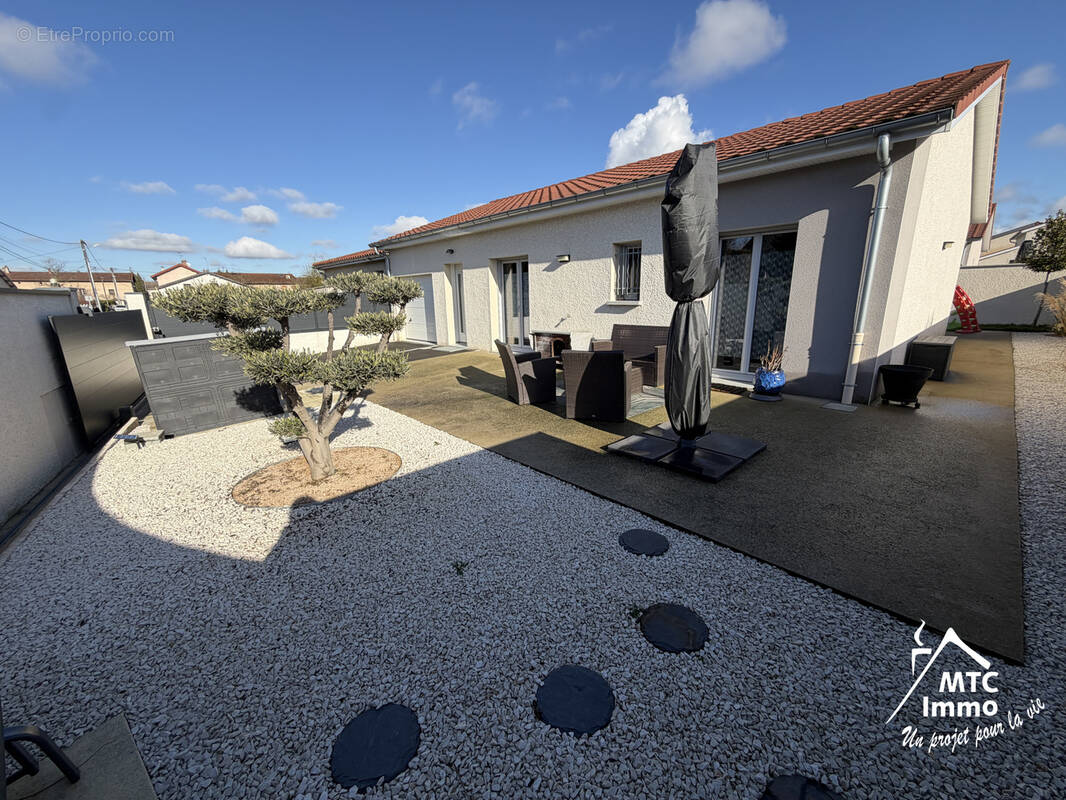Maison à LOYETTES