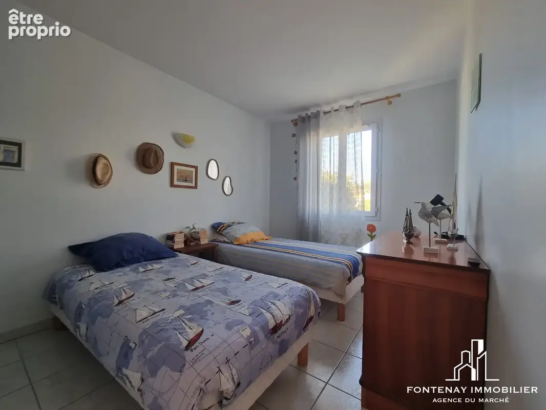 Maison 5 pièces 106 m² à vendre à Fontenay-Le-Comte (85200) - photo 8