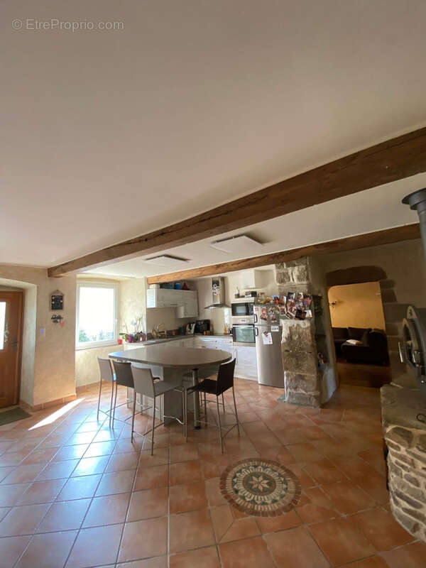 Maison à ALBOUSSIERE