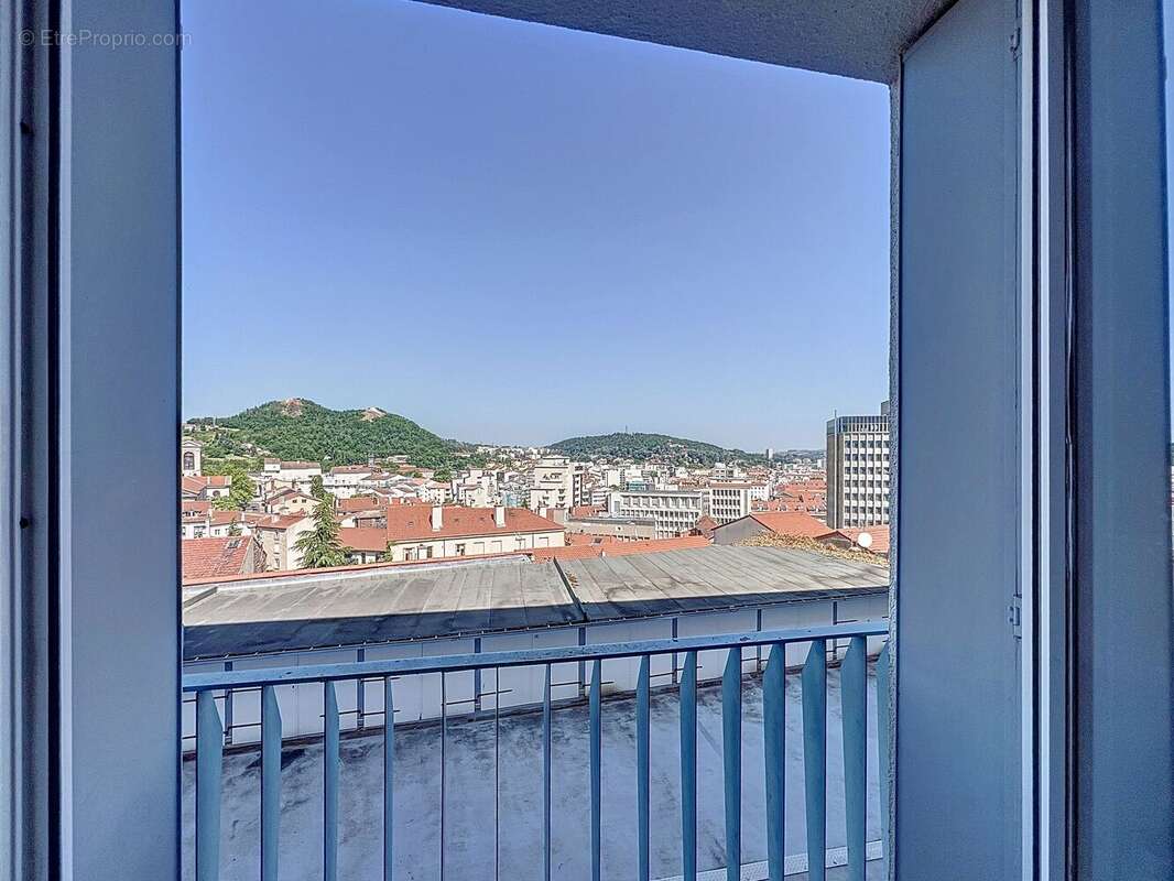 Appartement à SAINT-ETIENNE