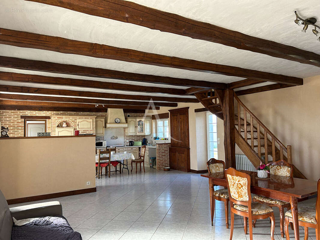 Maison à L'ILE-D'ELLE