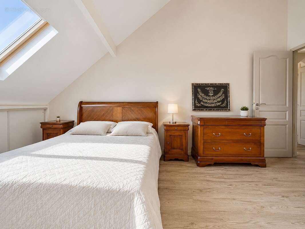 Maison moderne 236 m² – 6 ch - Piscine chauffée – Suite parentale – AUGNY - photo 12