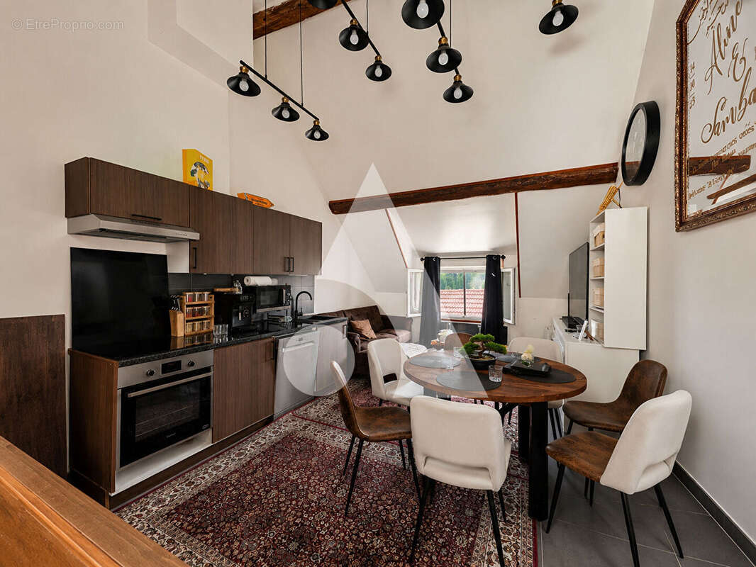 Appartement atypique type maison de ville  - quais de seine - 9 min gare - photo 2