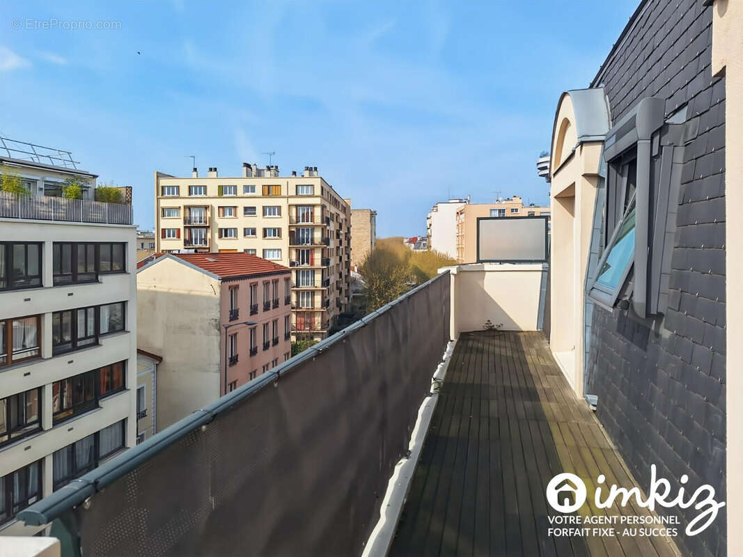 Appartement à LES LILAS