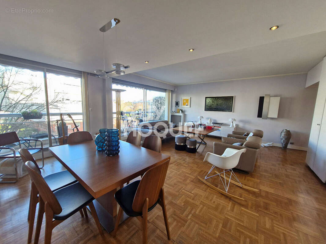 Appartement à NOGENT-SUR-MARNE