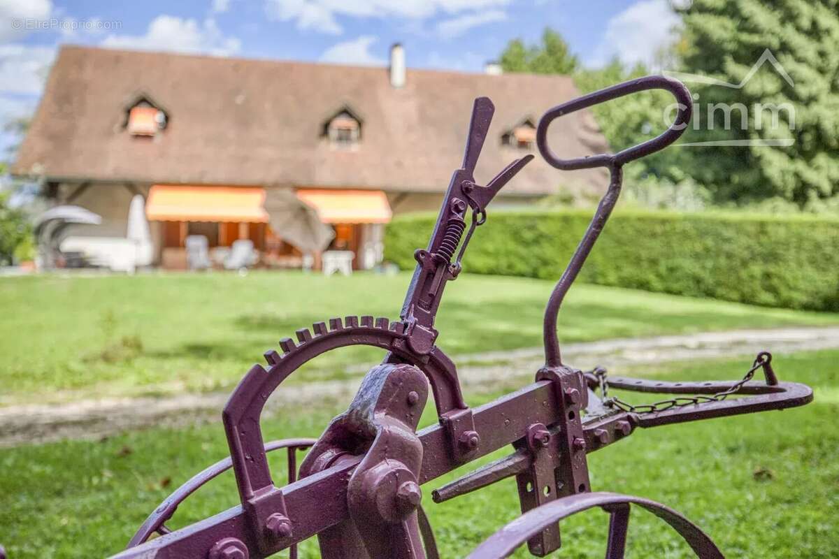 Maison à LES ABRETS