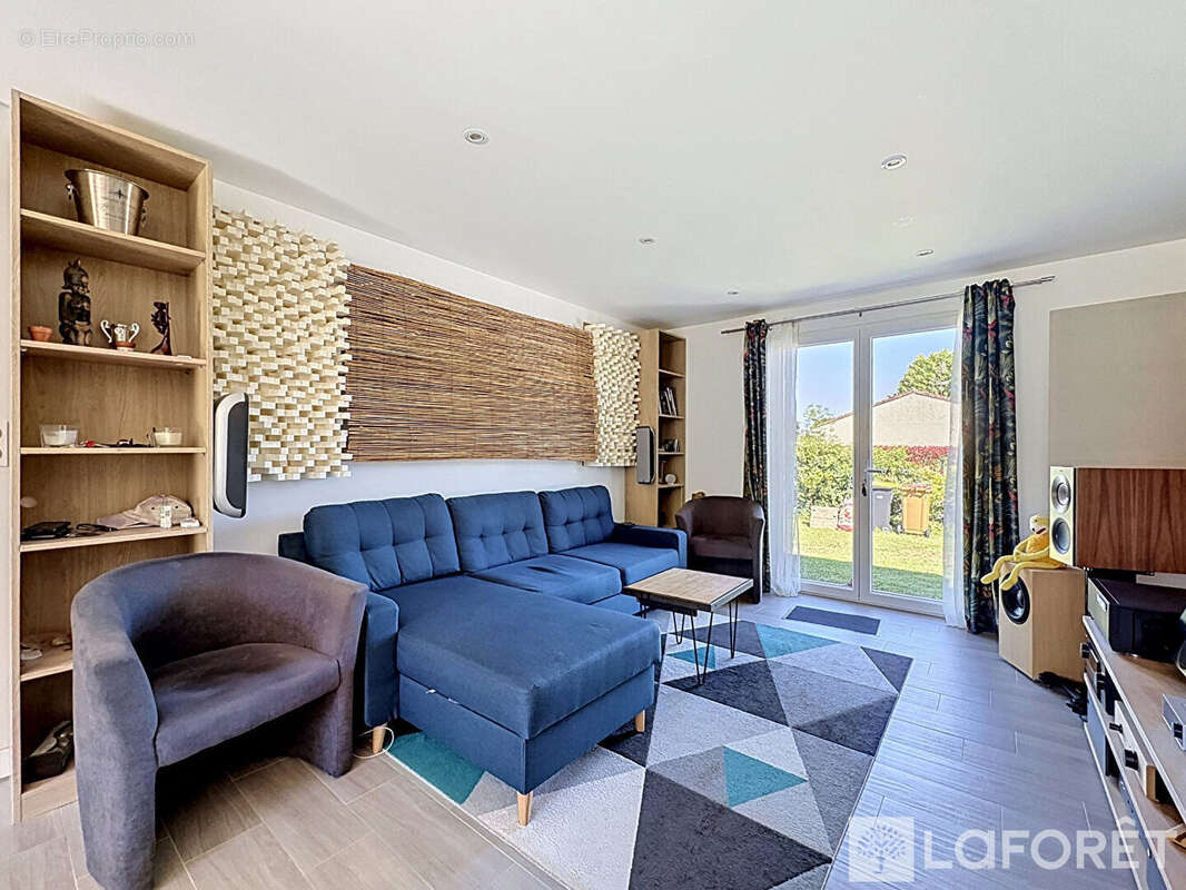 Maison Saint-yzan-de-soudiac 3 pièce(s) 85 m2 - photo 3