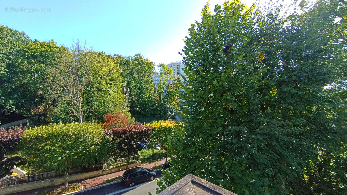 Appartement à VILLE-D&#039;AVRAY