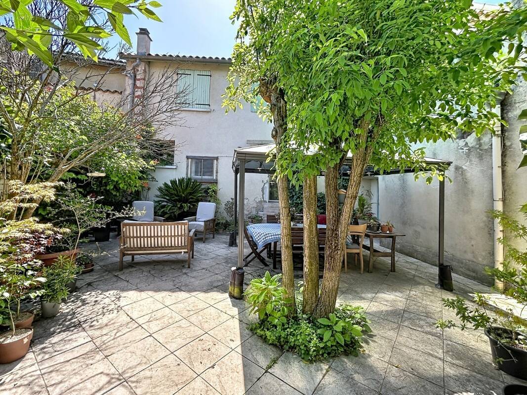 Maison à LA COUCOURDE